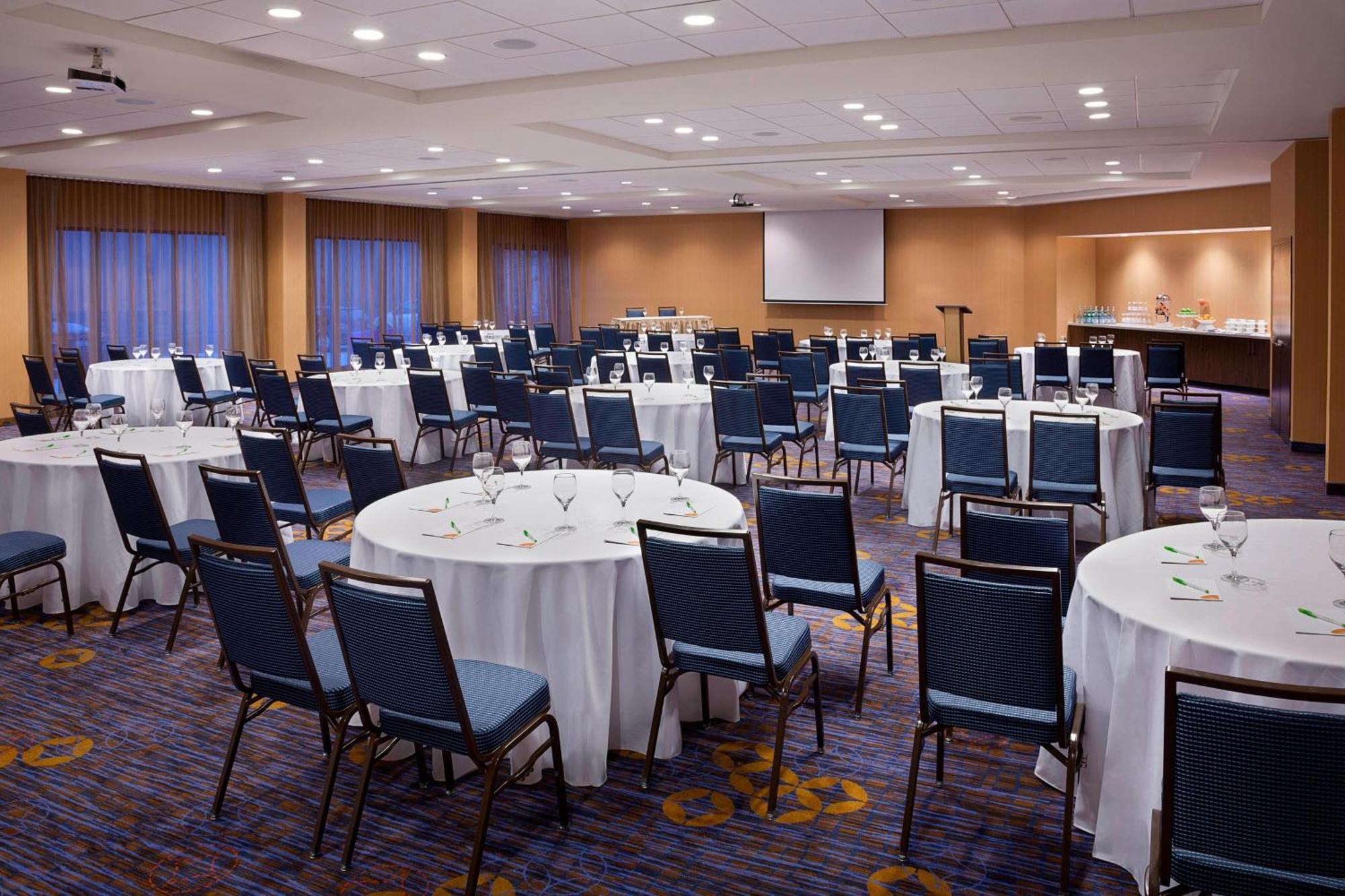 Courtyard By Marriott Toronto Northeast/Markham Exterior foto