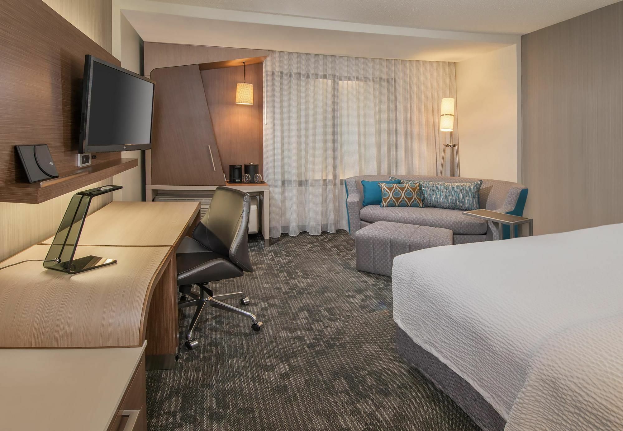 Courtyard By Marriott Toronto Northeast/Markham Exterior foto